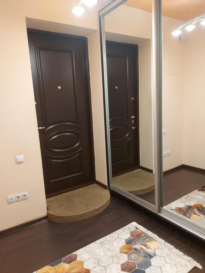 Central Point Apartment リヴィウ エクステリア 写真