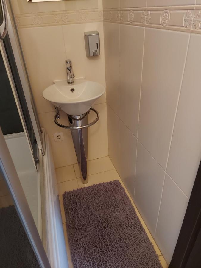 Central Point Apartment リヴィウ エクステリア 写真